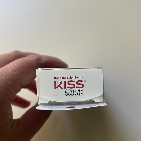 Kiss imPress Press On Manicure Kit in Beautiful Life Navy & Blue Accent - Picture 6 of 6